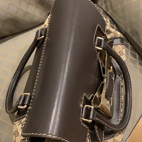 Gucci Handbag - Picture 4 of 11